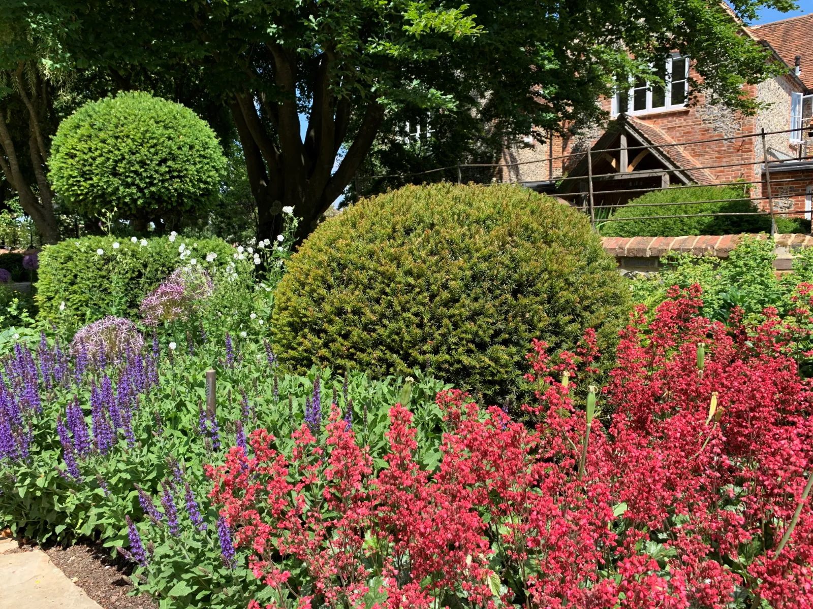 Garden landscaping and maintenance in Marlow