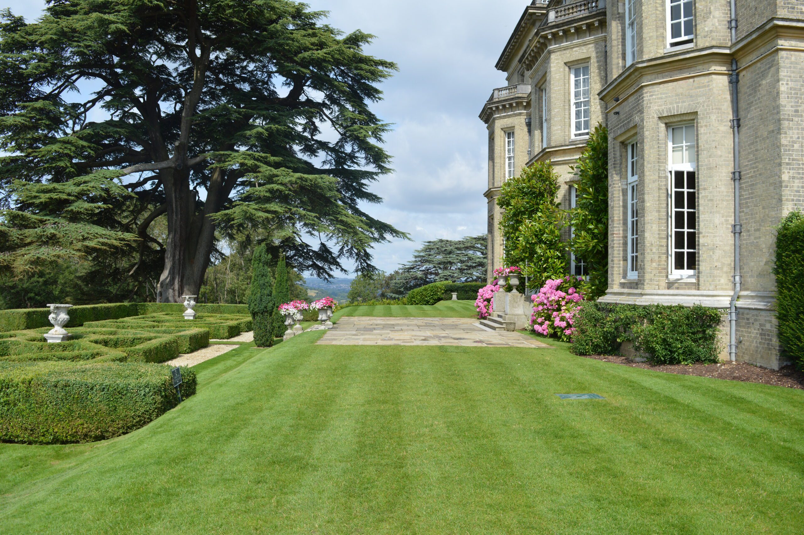 Wedding Venue Commercial Grounds Maintenance